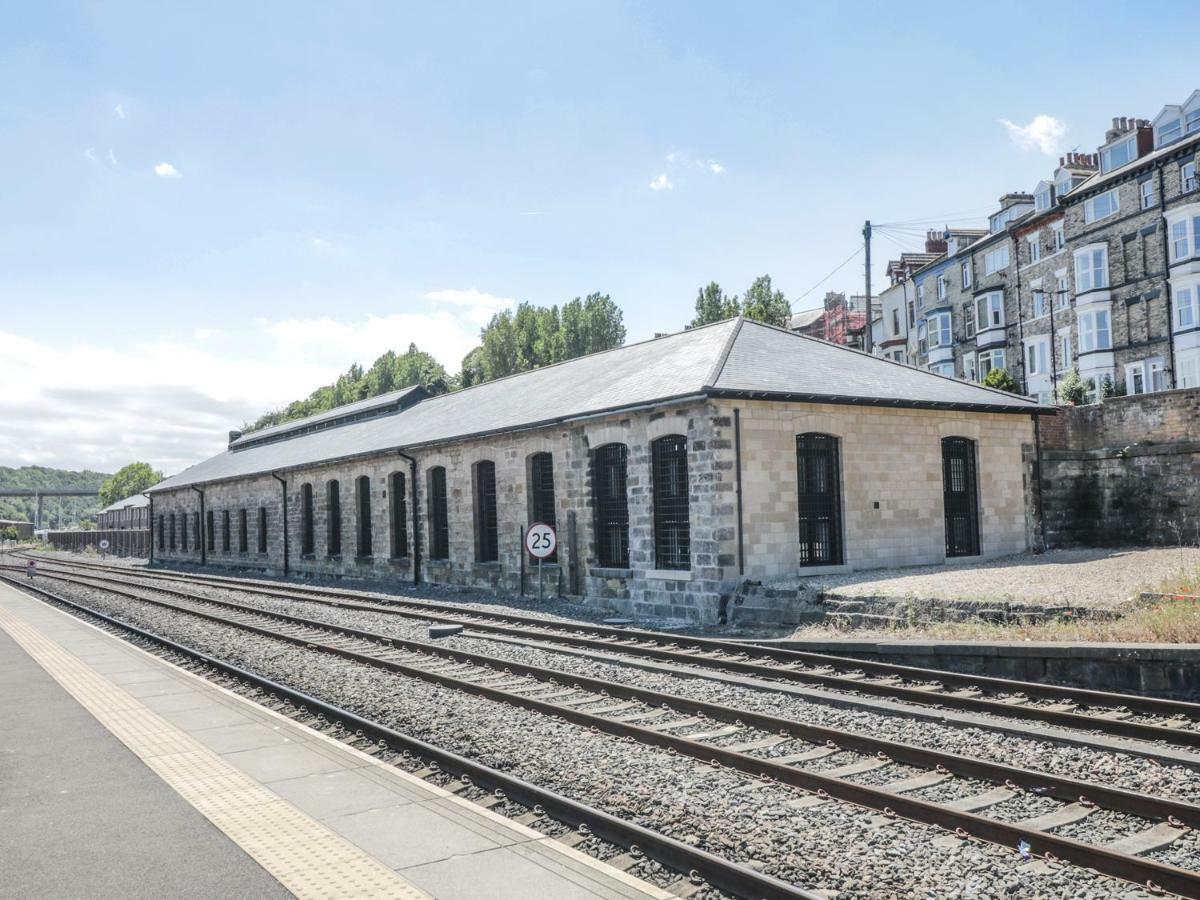 Olton Hall Engine Shed ウィットビー エクステリア 写真